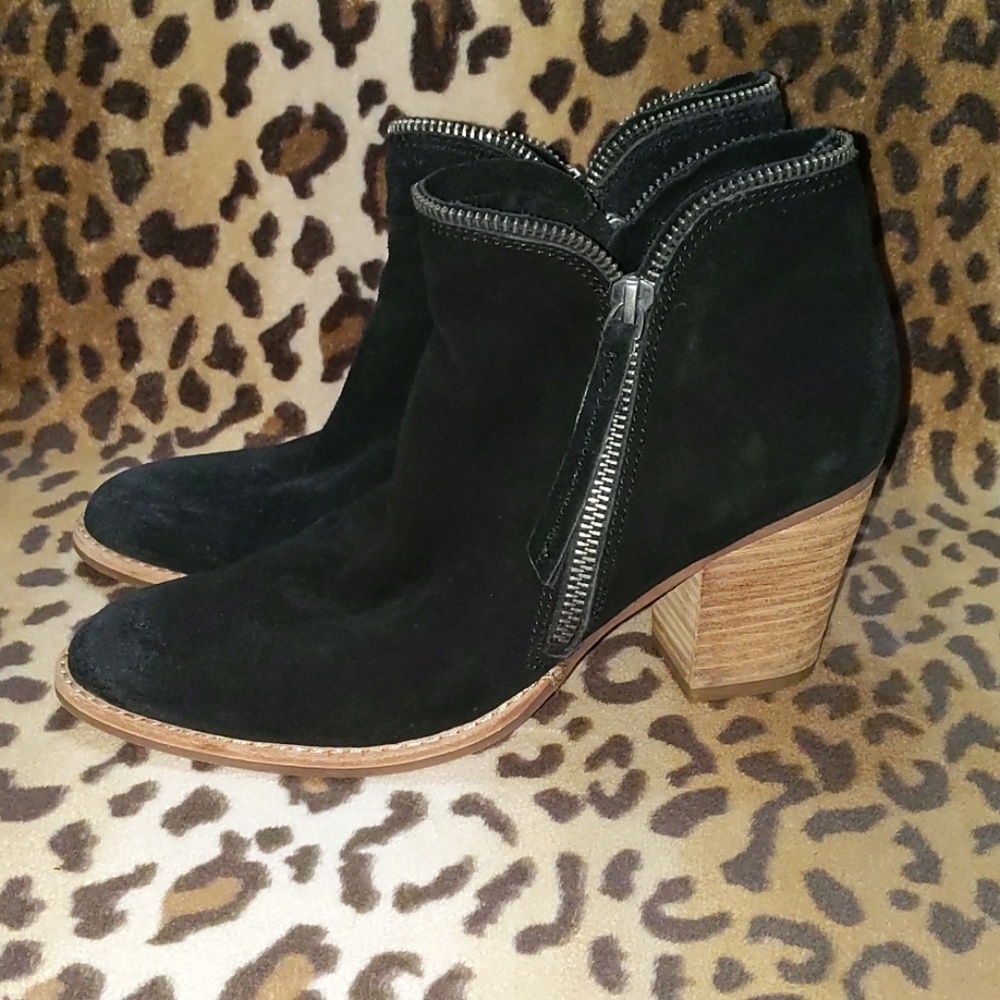 Dolce Vita suede ankle boots with zipper detail